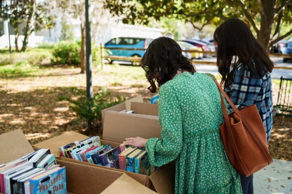 Friends of the Library Sidewalk Book Sale